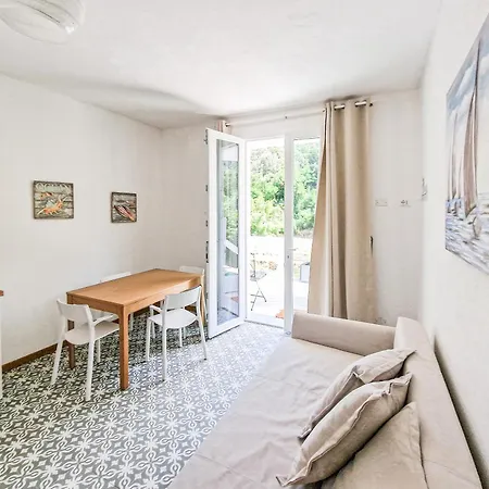 Апартаменты Nica's *